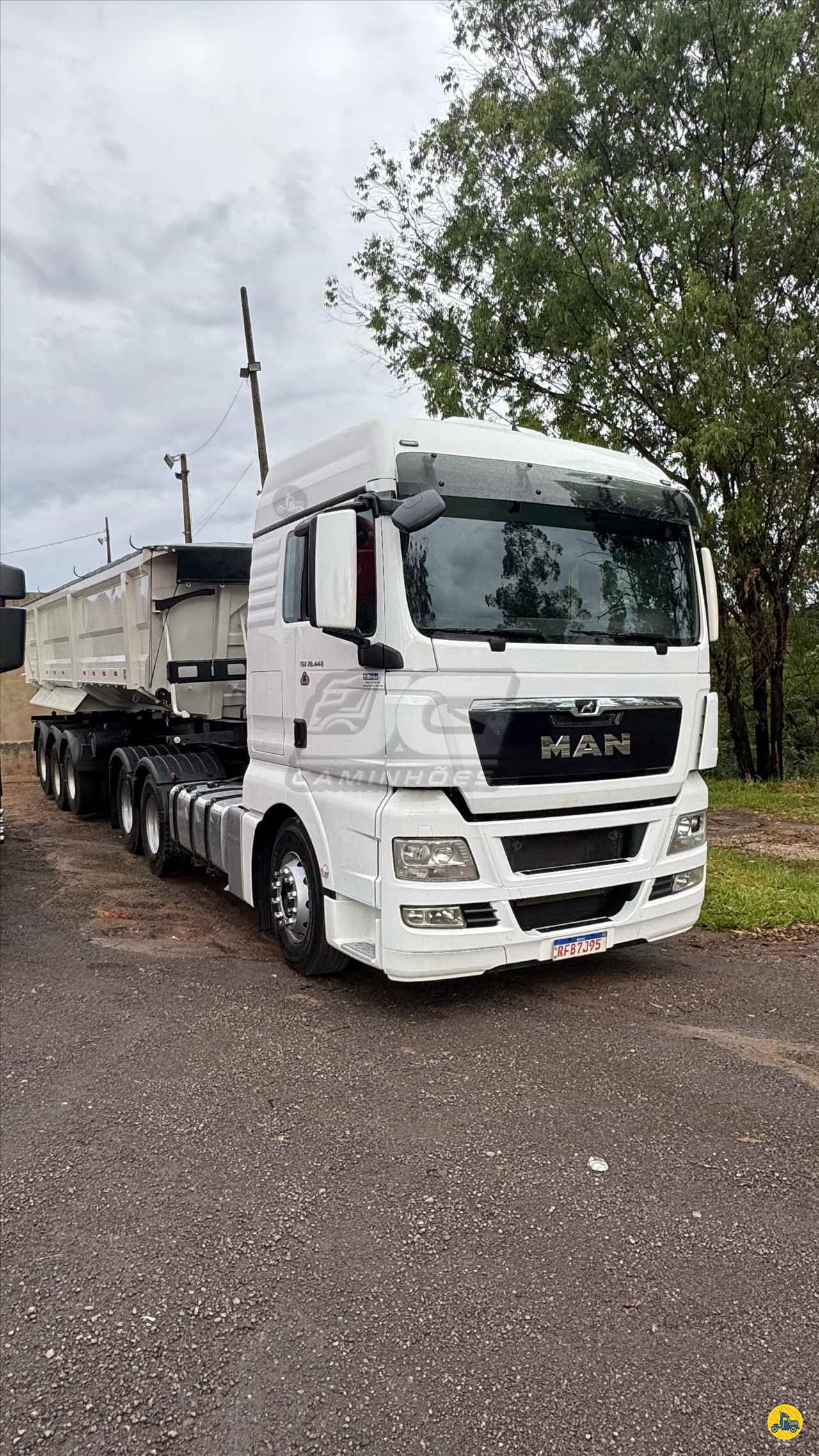 CAMINHAO MAN TGX 28 440 Chassis Cavalo 6x2 JG Veículos e Caminhões CONSELHEIRO LAFAIETE MINAS GERAIS MG